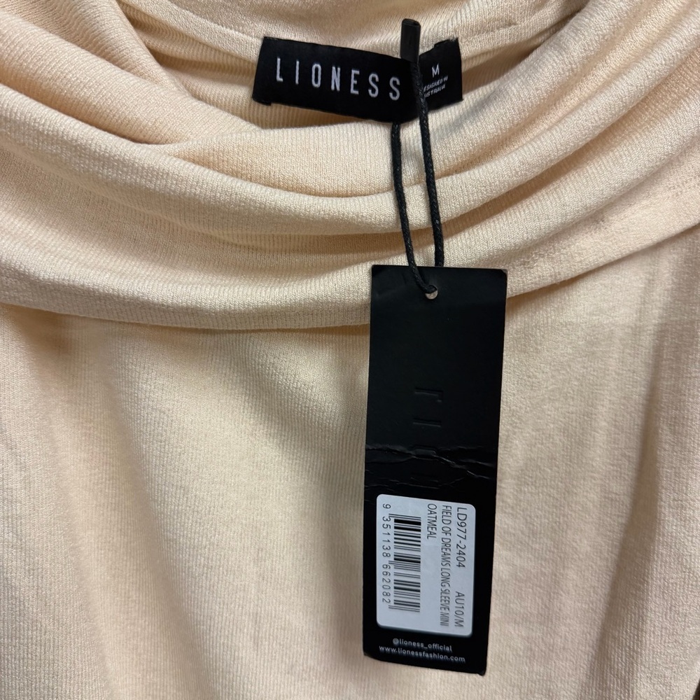 Lioness Field Of Dreams Mini dress Oatmeal Off-Shoulder Cream knit Revolve M - Picture 6 of 6